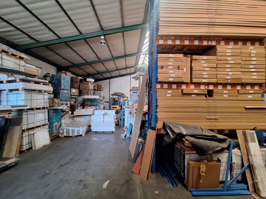 To Let commercial Property for Rent in Killarney Gardens Western Cape